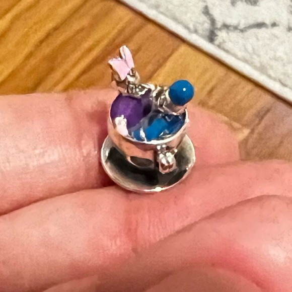 Donald Duck and Daisy Duck Teacup Charm by Pandora – Mad Tea Party Disney Parks - Picture 10 of 10